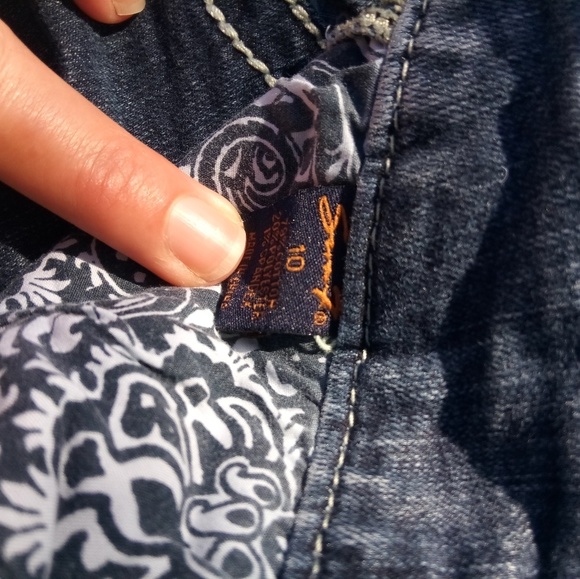 🚫 SOLD 🚫👖EUC! Seven 7 skinny jeans 👖 - Picture 2 of 6